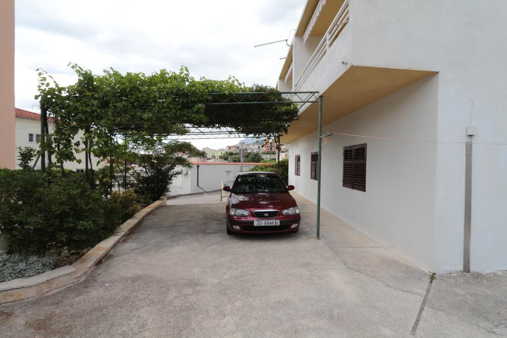 Apartments Antoneta Макарска Екстериор снимка