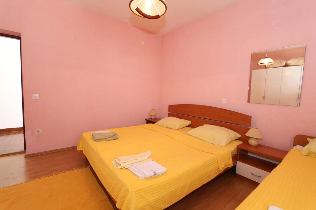 Apartments Antoneta Макарска Екстериор снимка